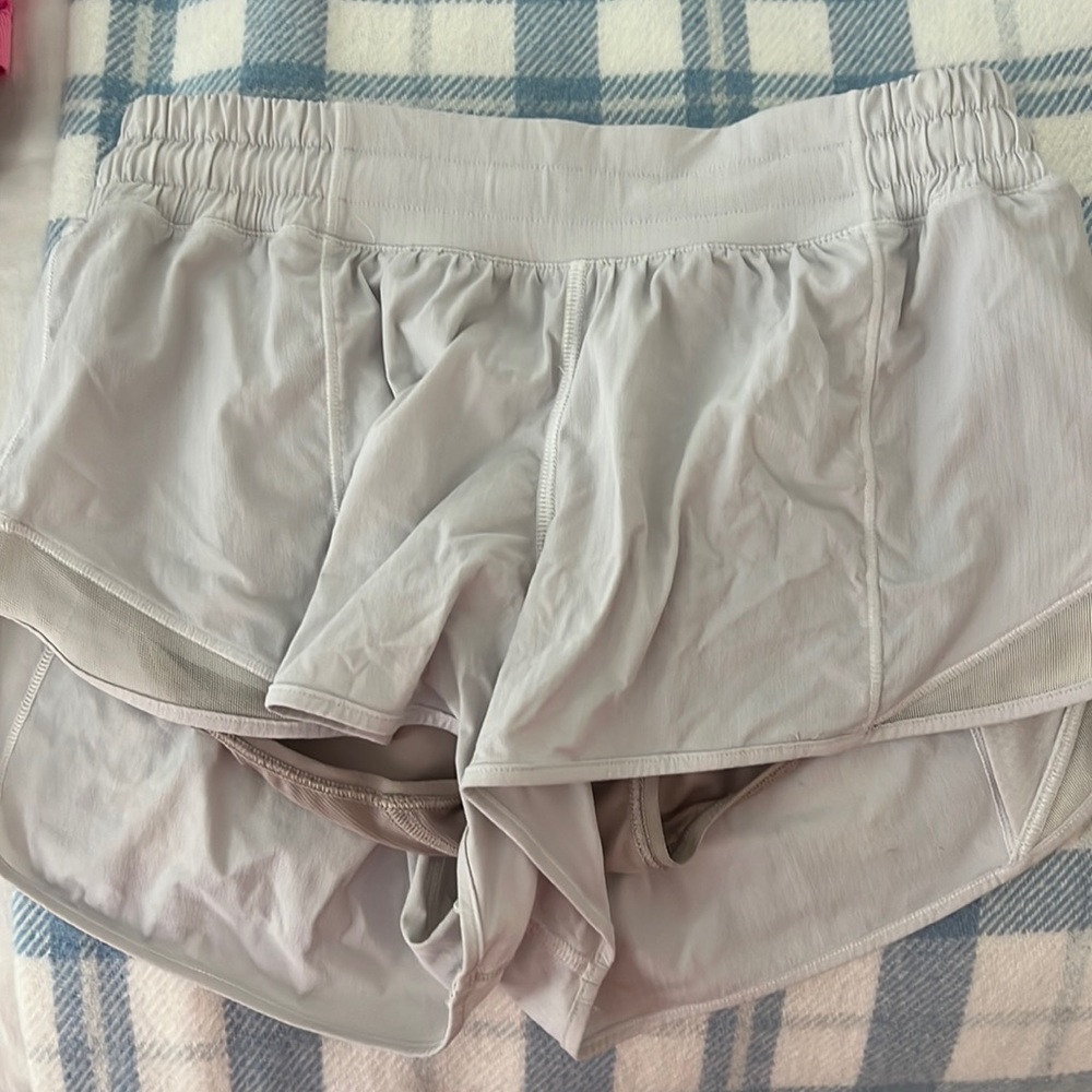 White 2.5inch Hotty Hot lululemon shorts